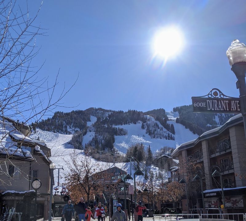 Restaurant Wait Times Extend Beyond Reasonable Limits for Simple Meals