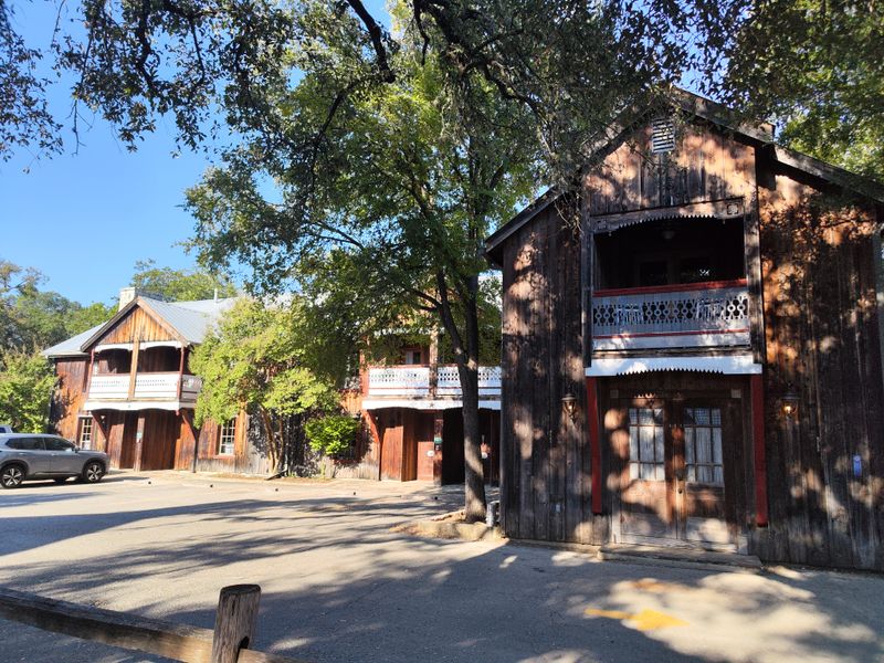 Gruene: Keeping Dance Hall Traditions Alive