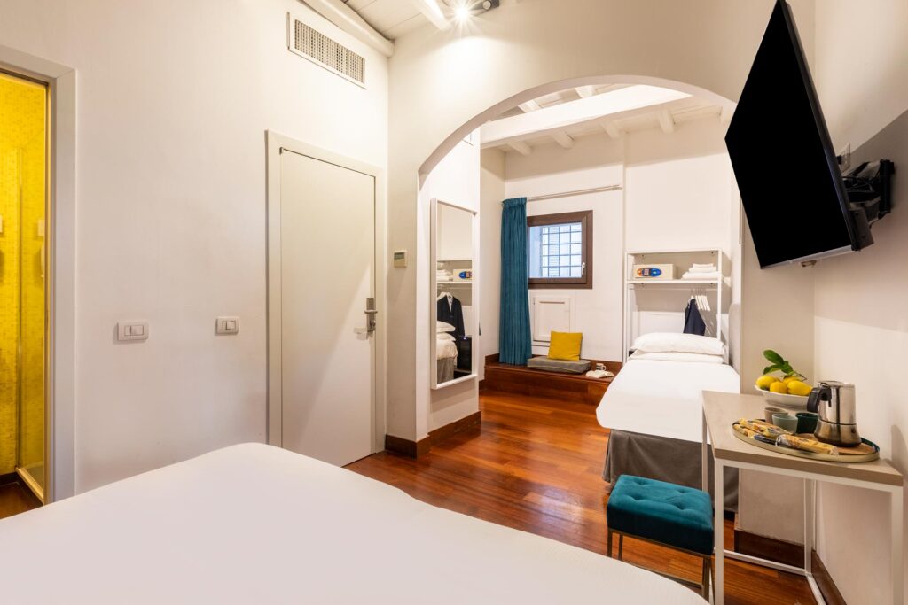 Family room at Rome's Maison Giulia. Photo c. HILI Travel.