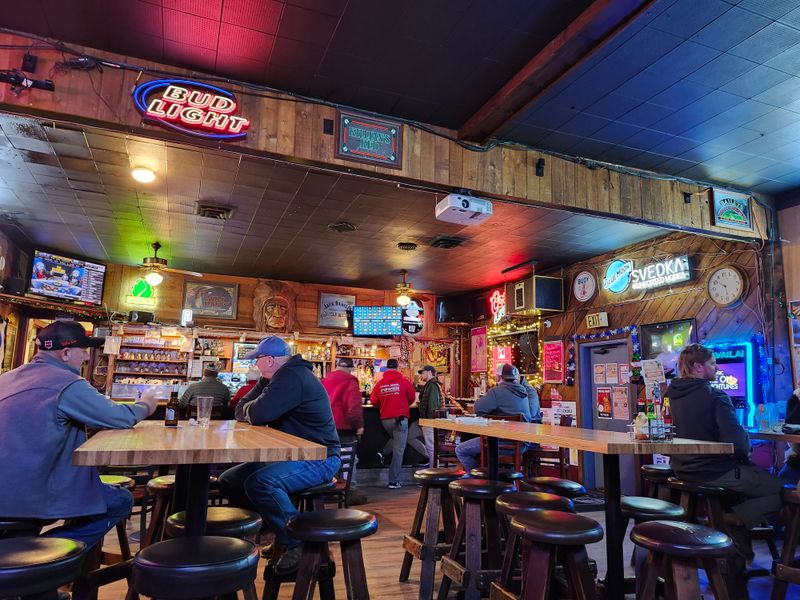 Wooden Nickel Pub & Eatery