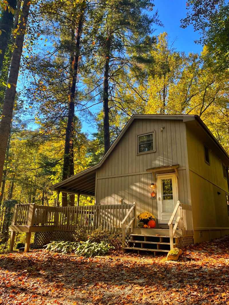Waterfall Serenity: The Quaint Cottages at The Retreat at Crabtree Falls Waterfall Serenity: The Quaint Cottages at The Retreat at Crabtree Falls