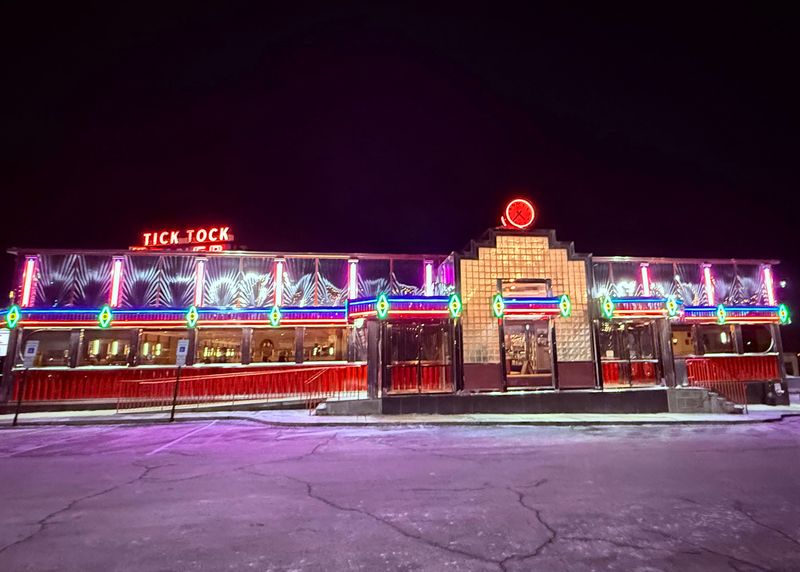 Tick Tock Diner, 281 Allwood Rd, Clifton, NJ 07012