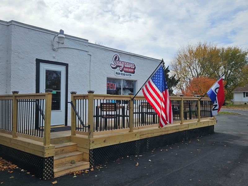 Seagraves Steak & Submarine