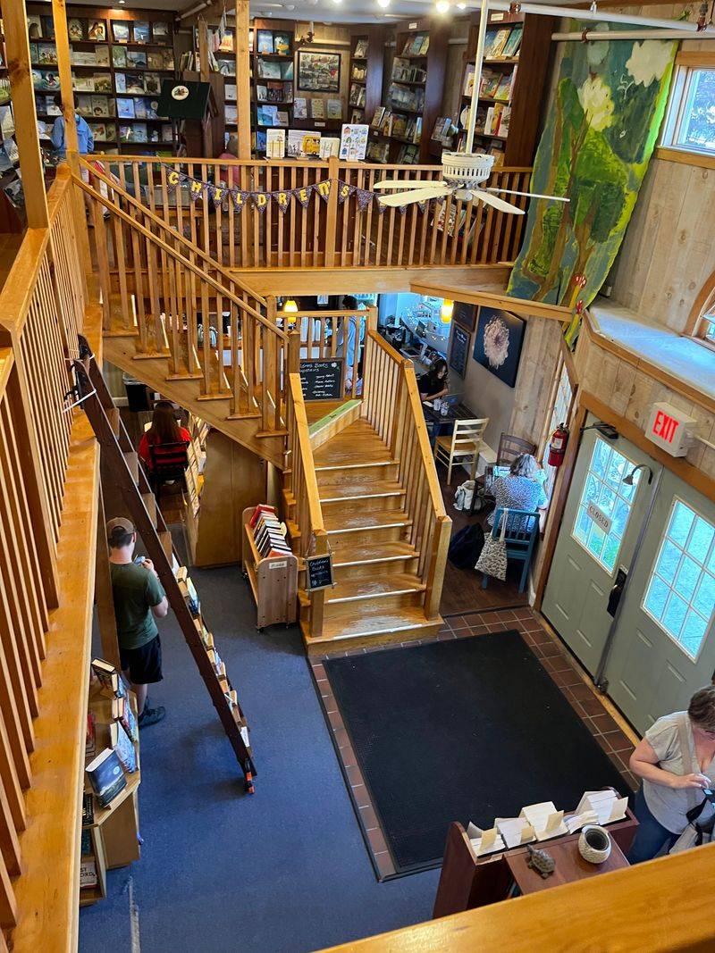 Owl & Turtle Bookshop Café