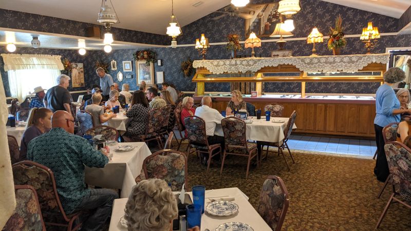 Country Cottage Buffet in Locust Grove