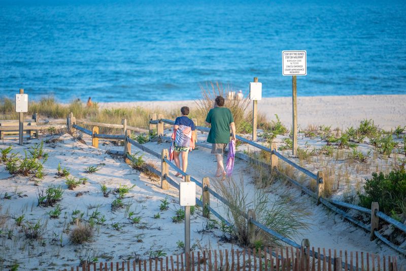 Drifting Sands Oceanfront Hotel