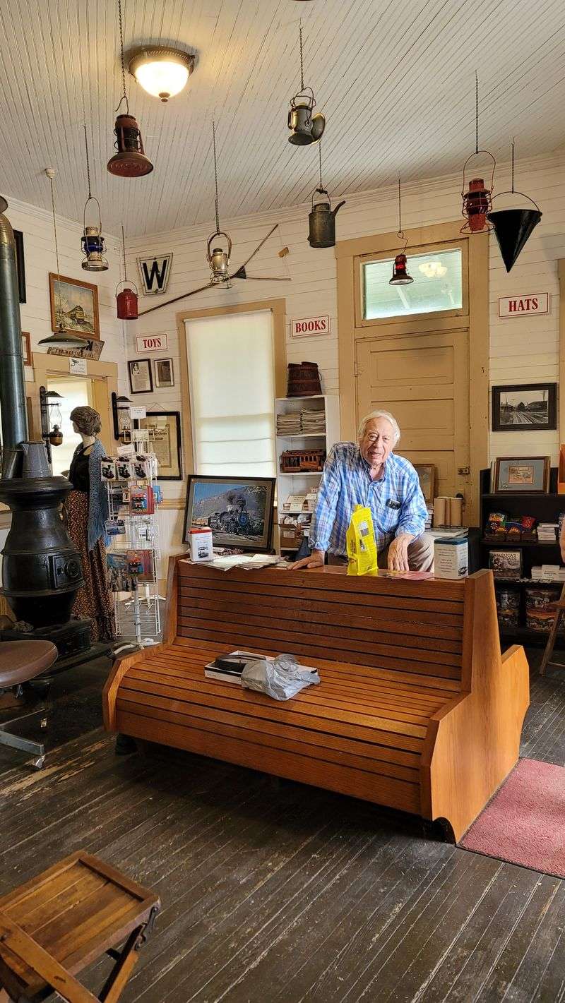 Passionate Volunteer Guides With Firsthand Railroad Knowledge