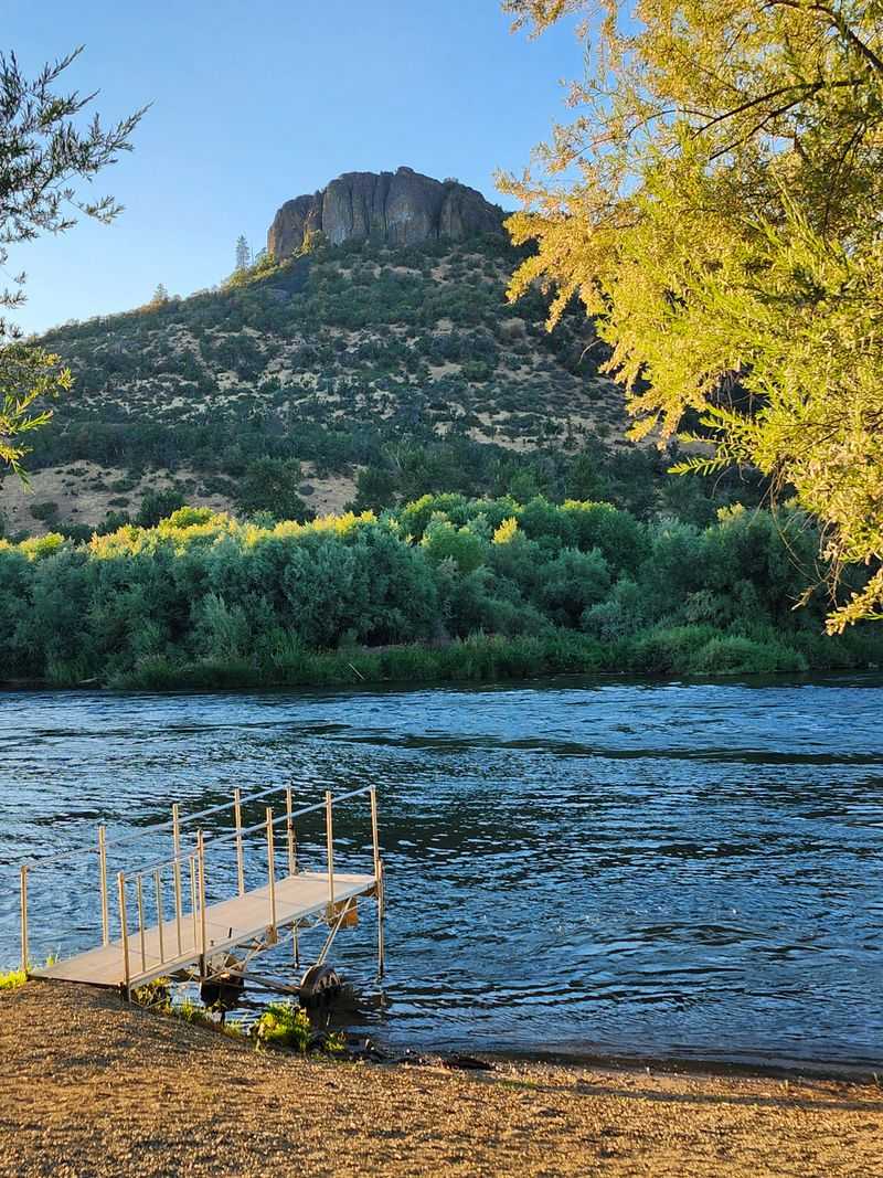 Lunch Break in Agness