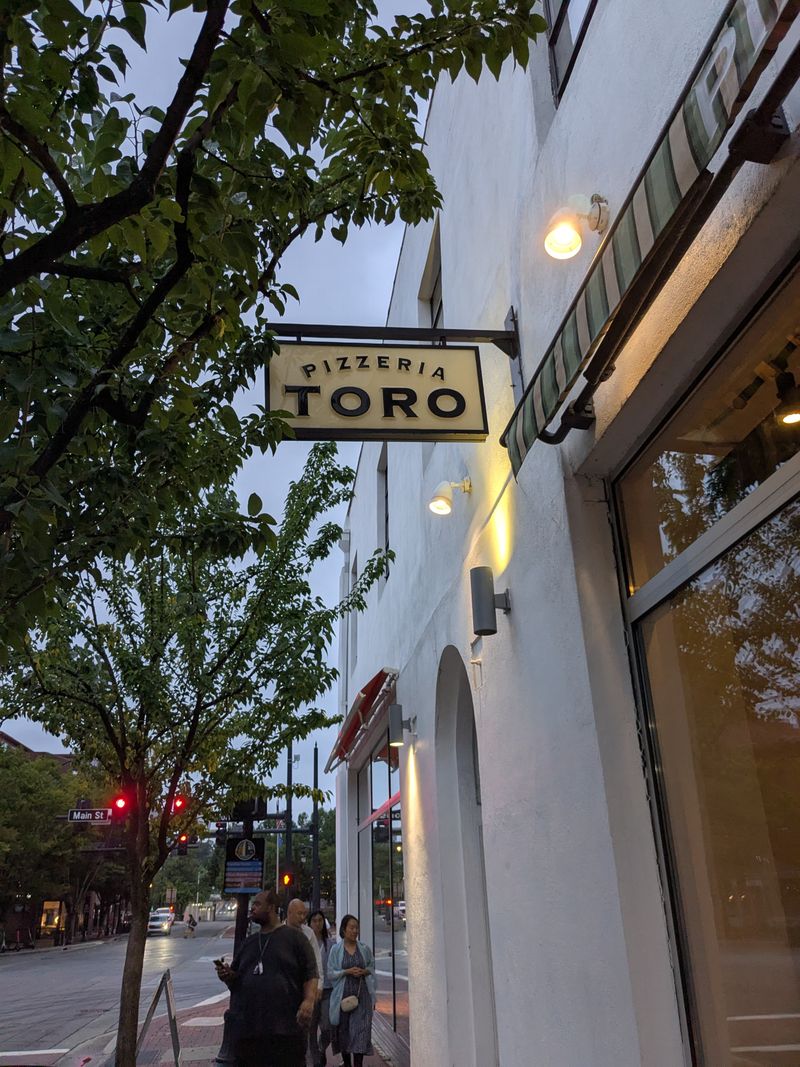 Pizzeria Toro, Durham