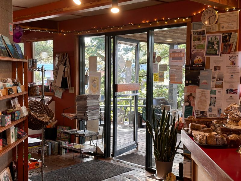 Manzanita News & Espresso (Manzanita)
