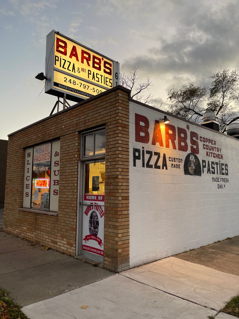 Barb's Pasties & Pizza, Clawson