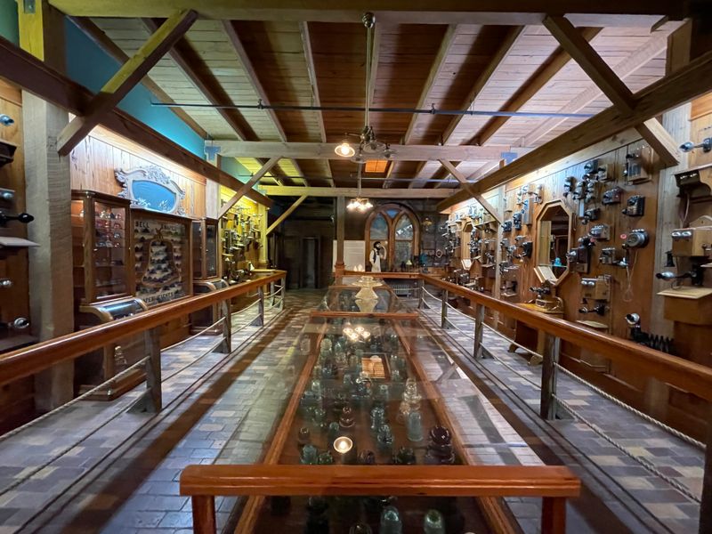 Thousands Of Real Telephones Are Inside