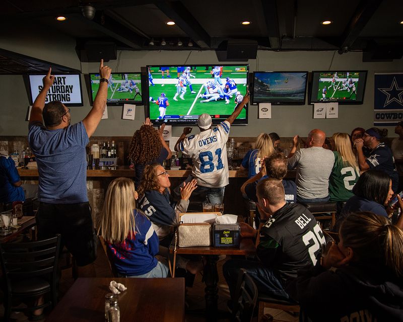 Public House 46 Sports Bar & Grill