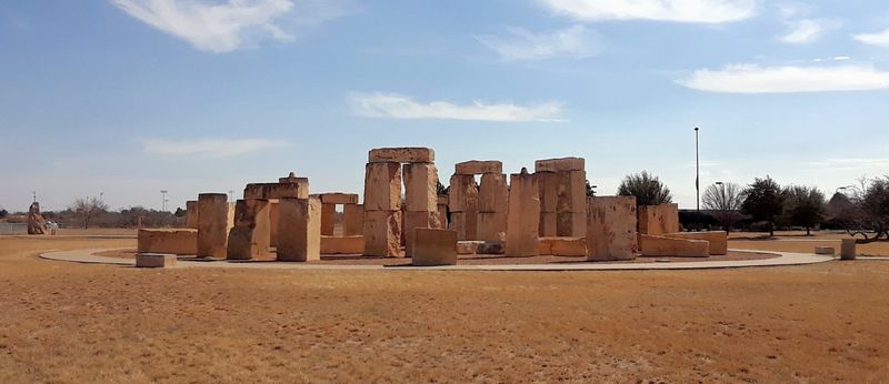 Meteor Crater Tells Ancient Story