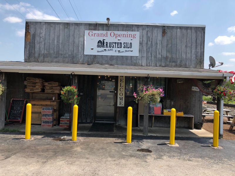 Rusted Silo Southern BBQ & Brew House: 411 N State St, Lizton, IN 46149