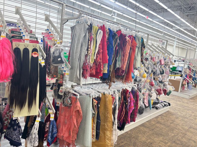 Strategic Shopping Tips From Seasoned Thrifters