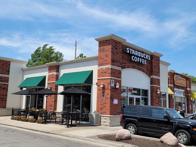 The Neighborhood Runs On Family Places