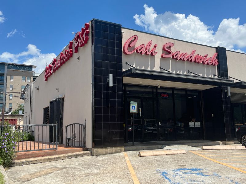 Cali Sandwich & Pho, Texas