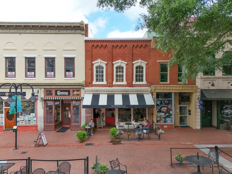 Mudhouse Coffee Roasters (Charlottesville)