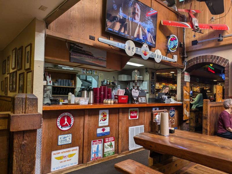 Sports Bar Vibe with TVs and Entertainment