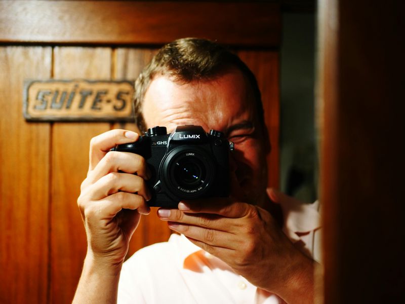 Using Phones And Cameras At Clothing-Optional Facilities