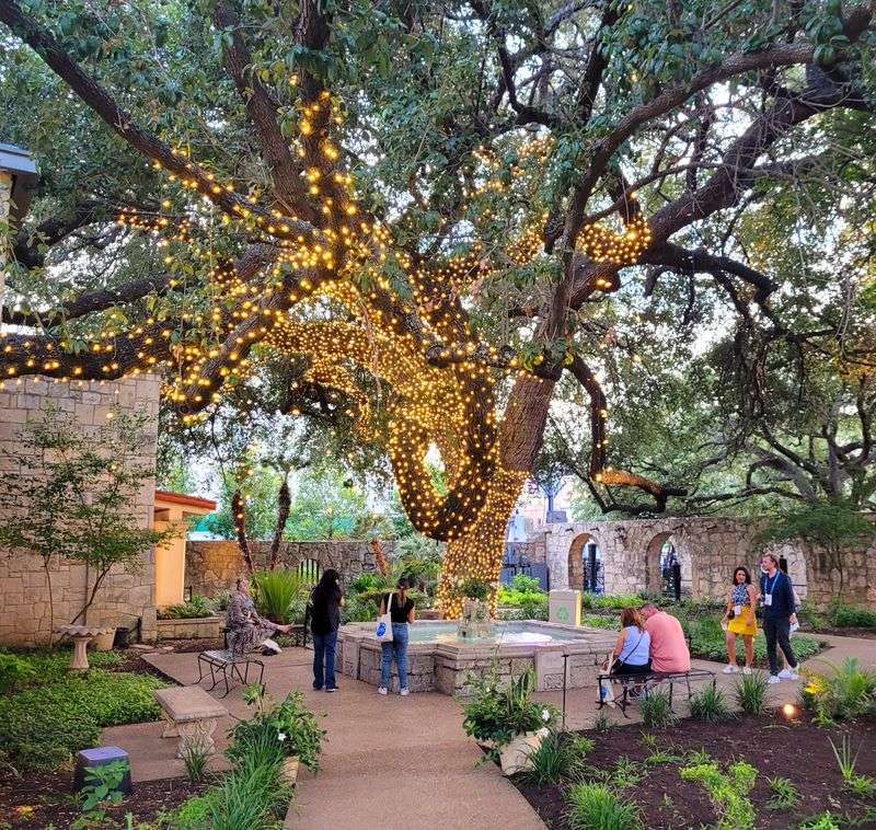 Beautiful Grounds Versus Tourist Crowds