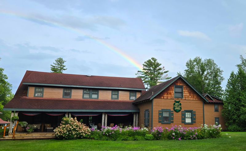 Chamlar Lakefront Resort & Cabins (Schroon Lake, Adirondacks)