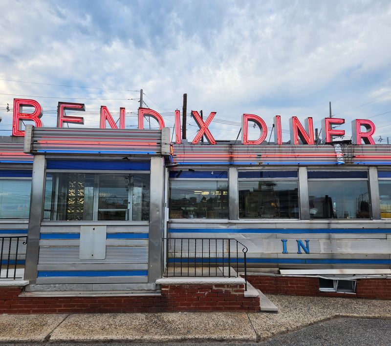 The Bendix Diner: A Route 17 Time Machine