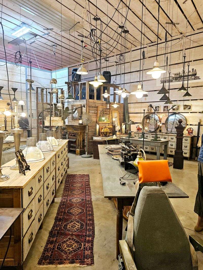 Market Hill (Round Top)