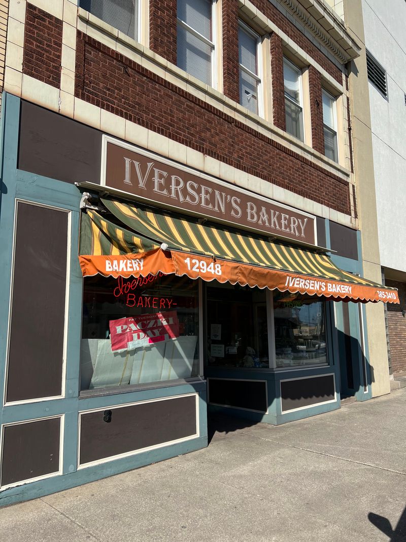 Iversen’s Bakery