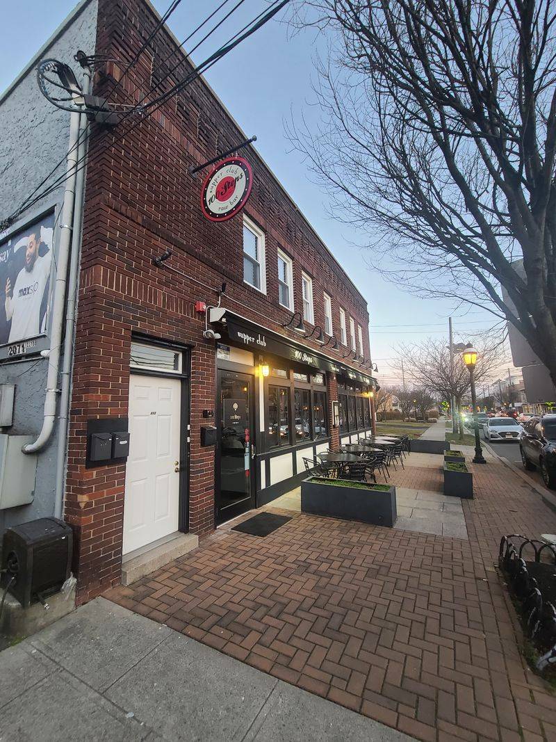 Seasonal Menu Updates That Keep Regular Guests Excited