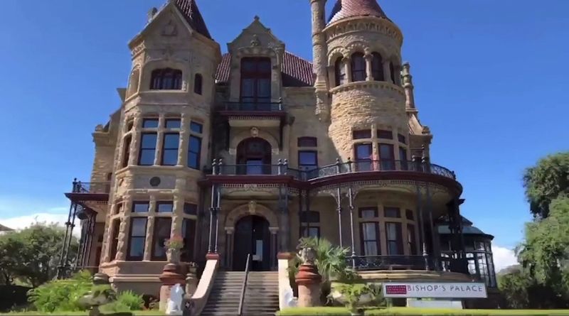 The Garage's Vintage Automobile Collection