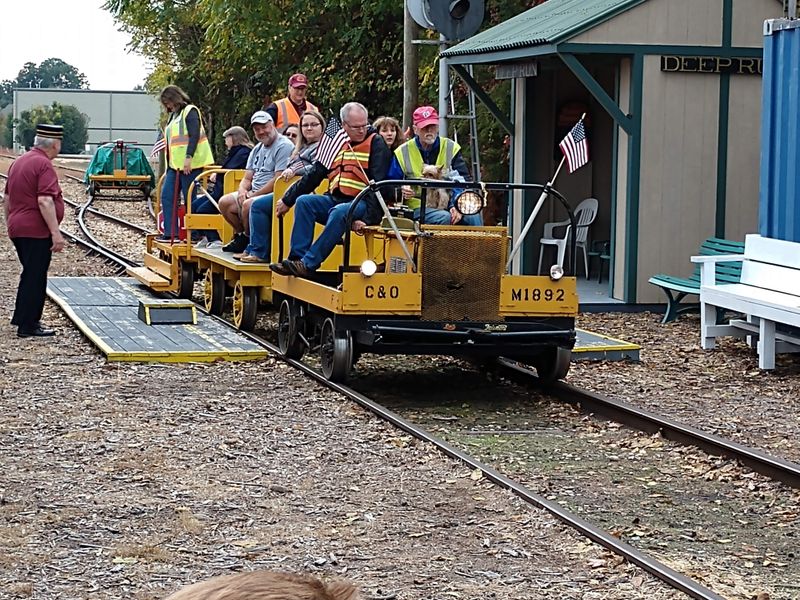 Meet the Passionate Volunteer Crew