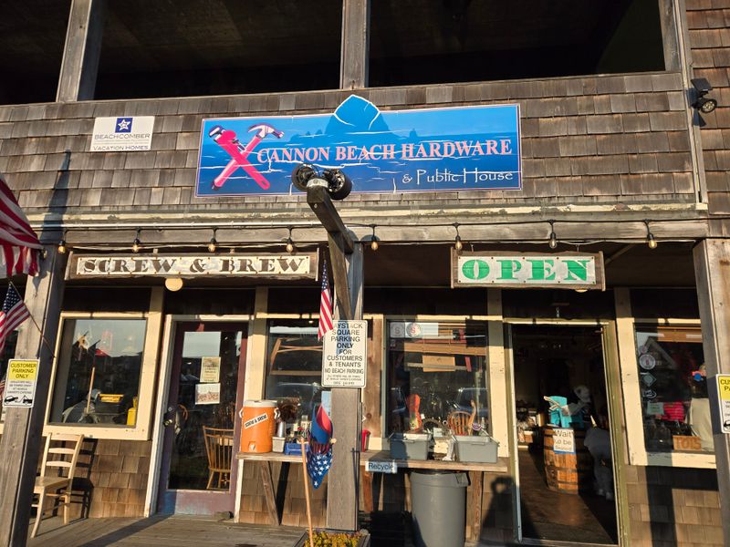 Cannon Beach Hardware and Public House