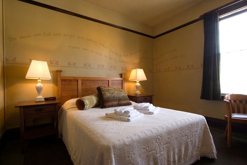 Rose, the Lingering Lady of the Night