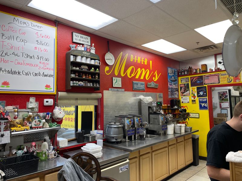 Mom’s Diner