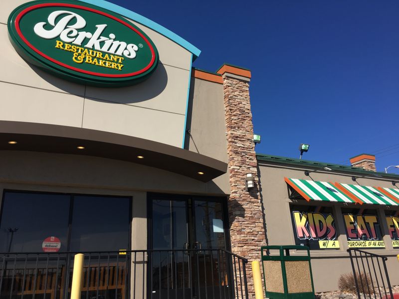 Perkins Restaurant & Bakery