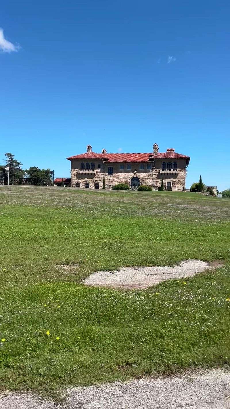 The Tragic Arc From Fortune to Financial Ruin