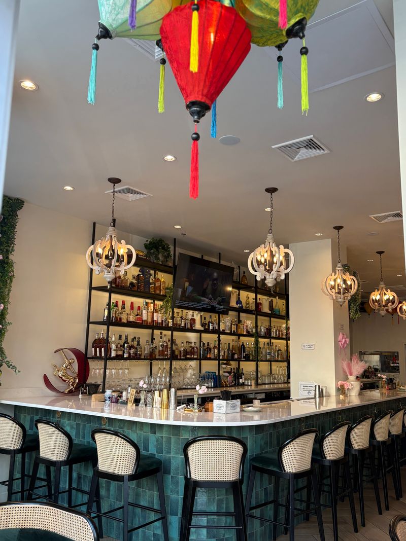 Lantern House Kitchen & Bar (Reston)