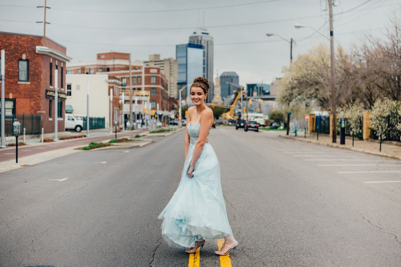 Plain Dress and Thoughtful Etiquette