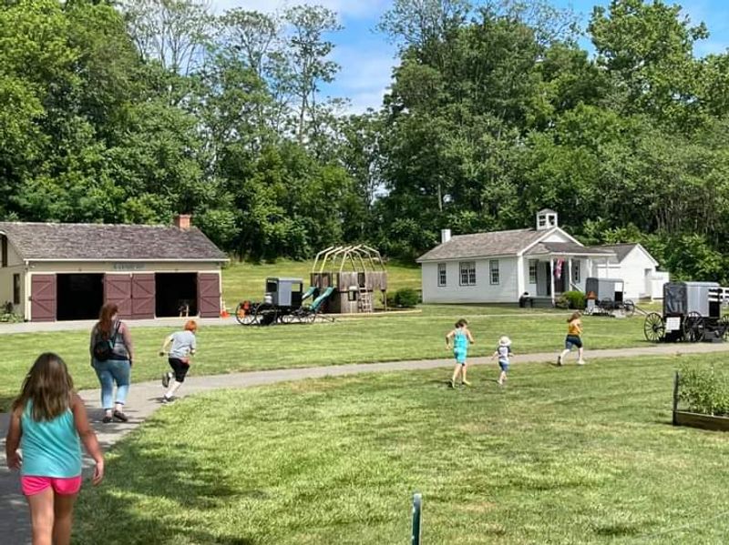 Myth: The Amish Are Isolated From Society