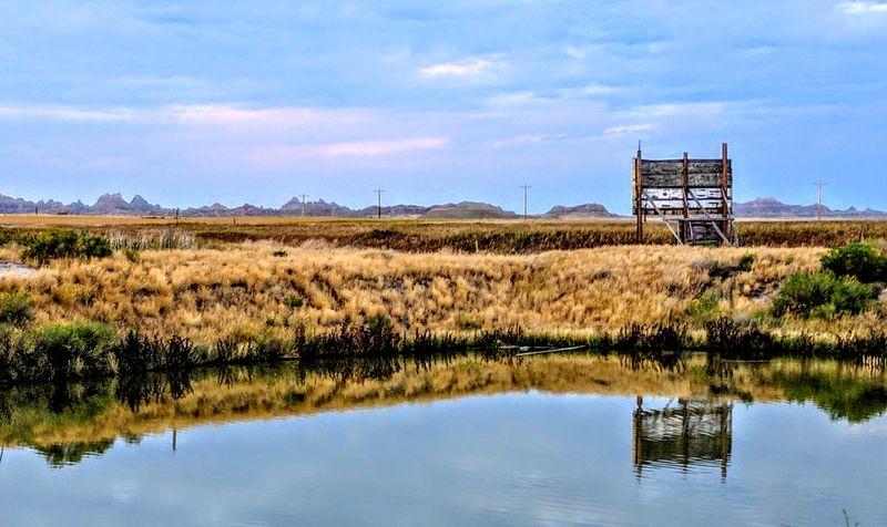 A Town That Doesn’t Explain Itself