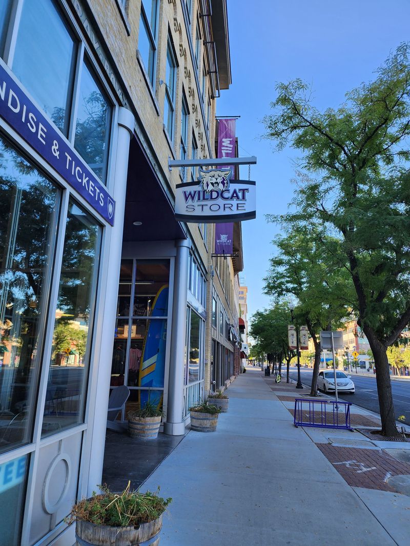 A College Presence That Keeps Energy High