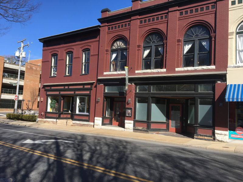 Staunton's Wharf District