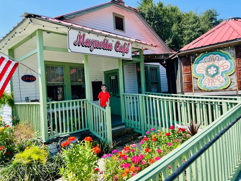Magnolia Cafe