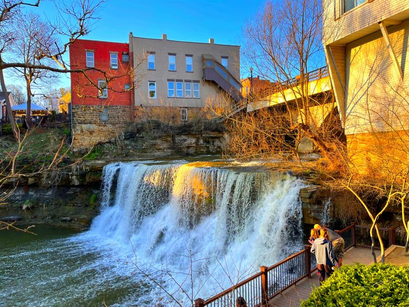 Chagrin Falls