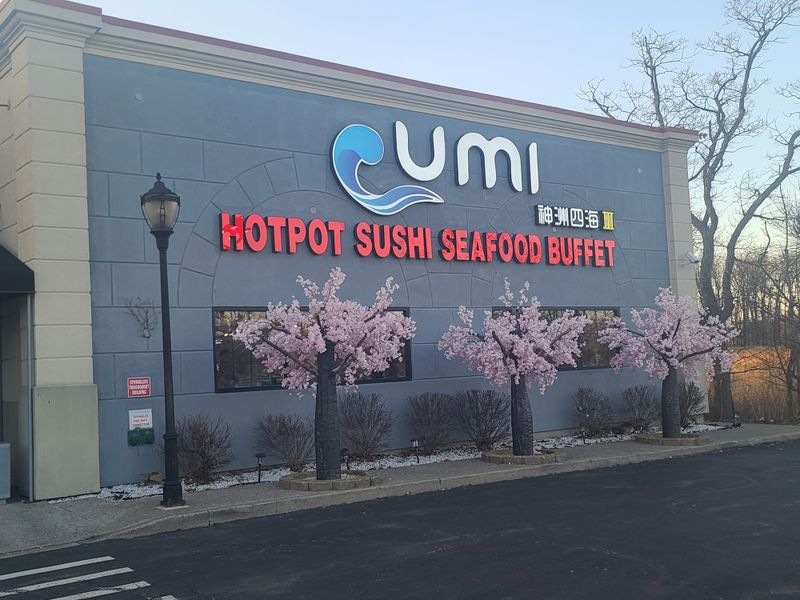 Umi Hotpot Sushi & Seafood Buffet, Round Rock