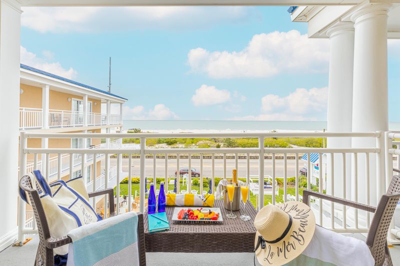 La Mer Beachfront Resort