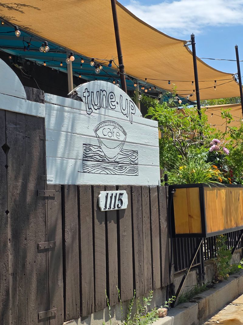 Tune-Up Café