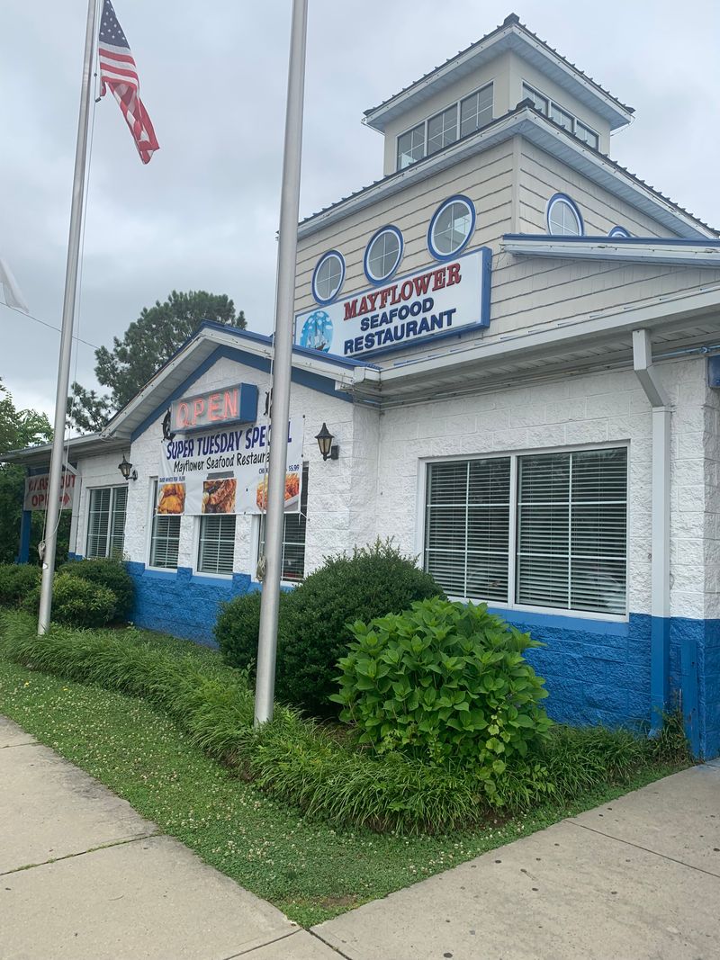 Mayflower Seafood & Chicken Buffet